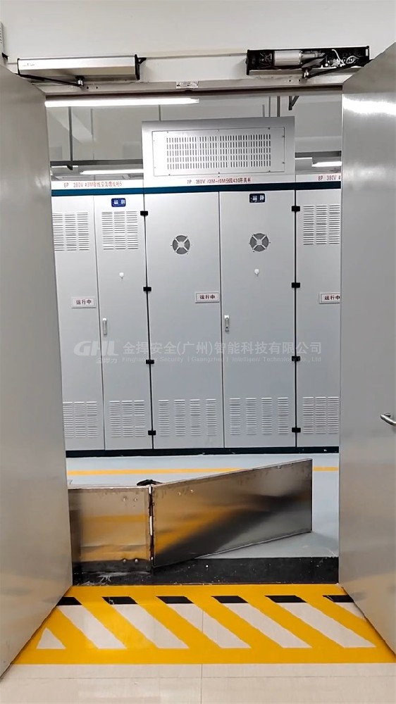 機器人聯(lián)動控制485自動平開門機·廣州電網(wǎng)工廠防火門擋鼠板改平開門自動門