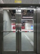 防火門門上能裝逃生門鎖嗎？