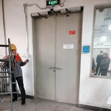 自動平開門機一鍵開門