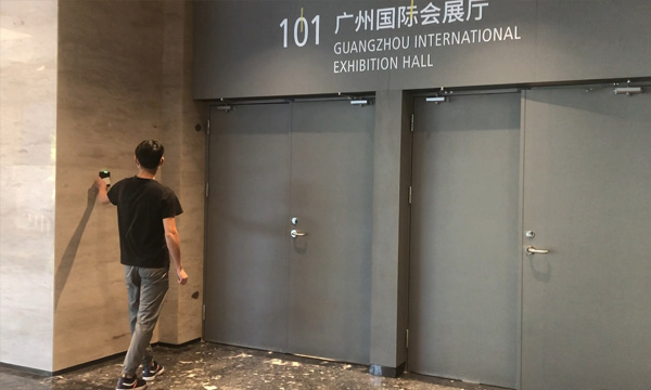 室外刷卡授權開門